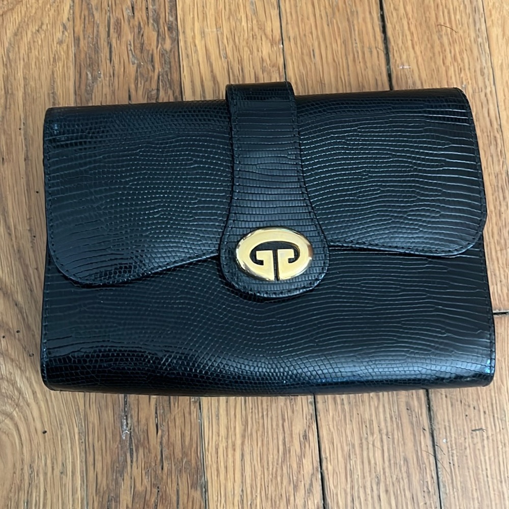 Vintage Gucci clutch